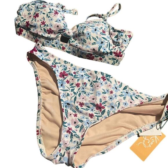Kona Sol size large bikini new with tags lined built in bra great look - Picture 1 of 3